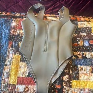 SKIMS Rubberized Scuba Swim size Large NWT